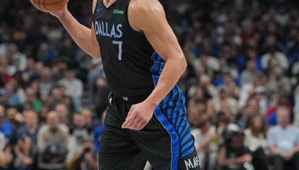 克里斯蒂：德怀特·鲍威尔总是做正确的事 能与他并肩作战是享受